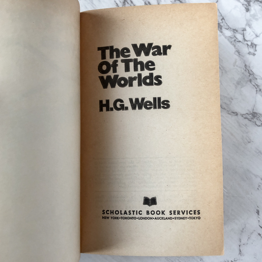 The War of the Worlds by H.G. Wells - Bookshop Apocalypse