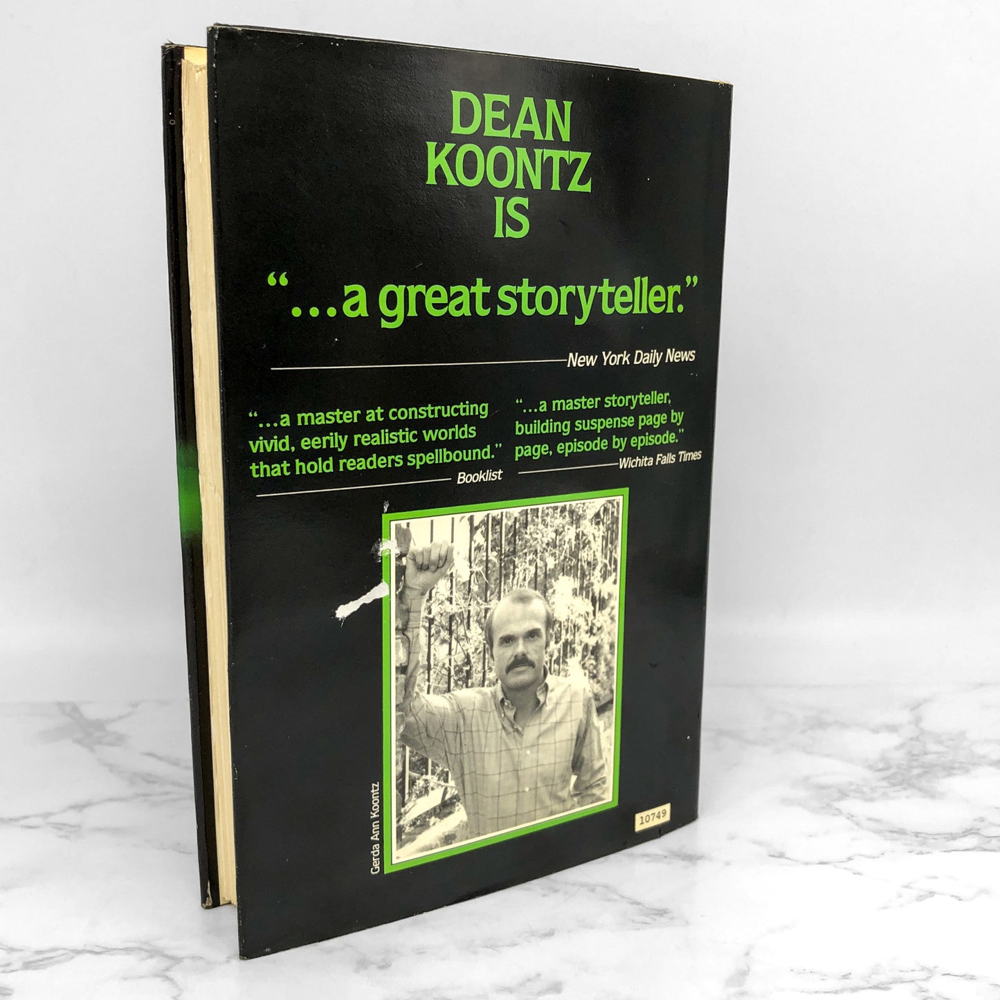 Watchers by Dean Koontz [1987 HARDCOVER] • BCE