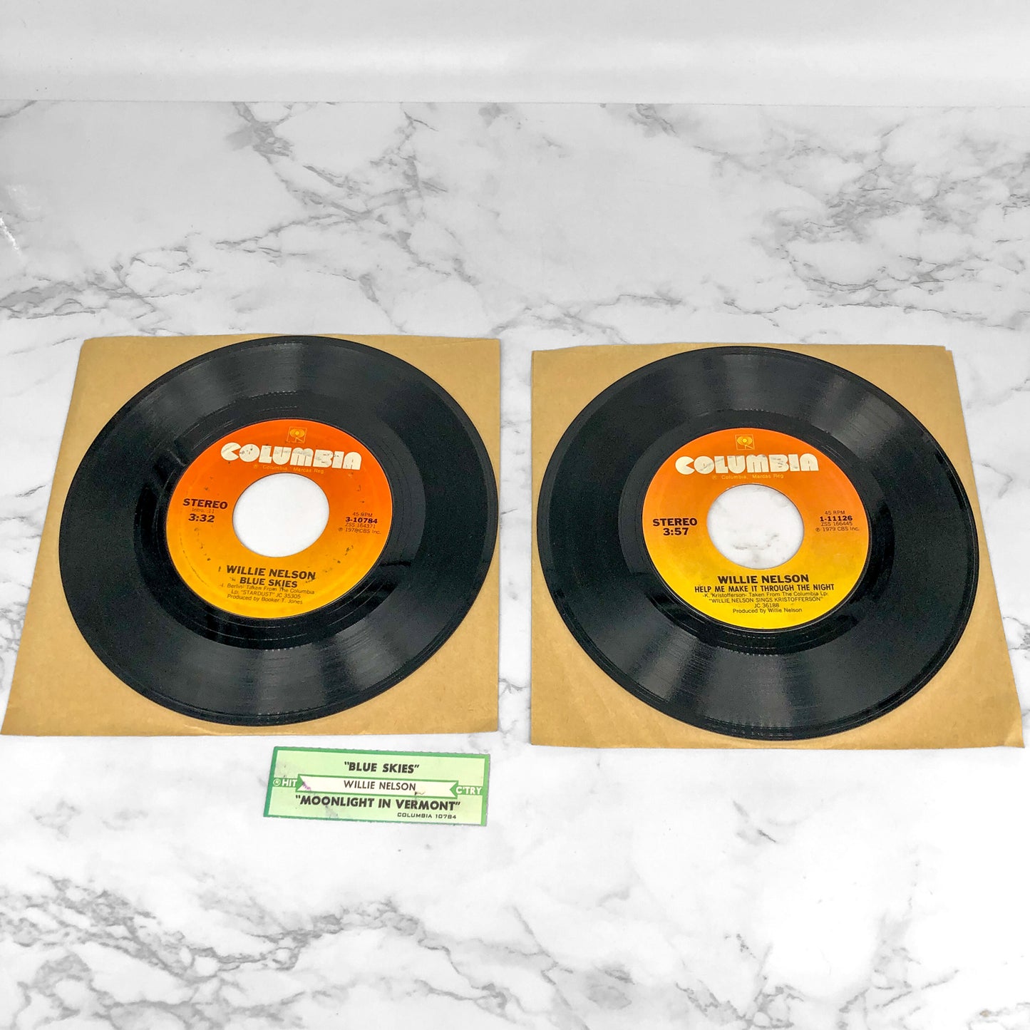 Willie Nelson - Blue Skies + Help Me Make It Through The Night [7" VINYL SET] 1979