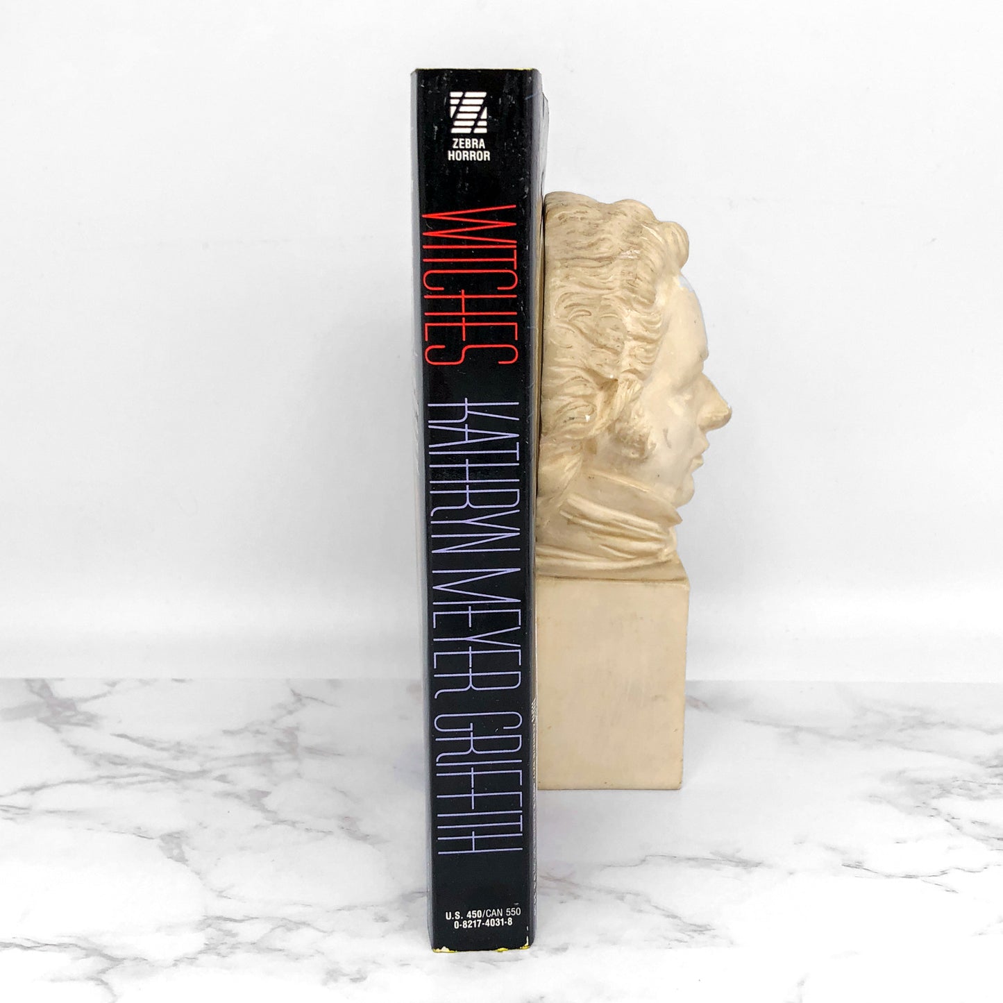 Witches by Kathryn Meyer Griffith [FIRST PRINTING] 1993 ☙ Zebra Horror