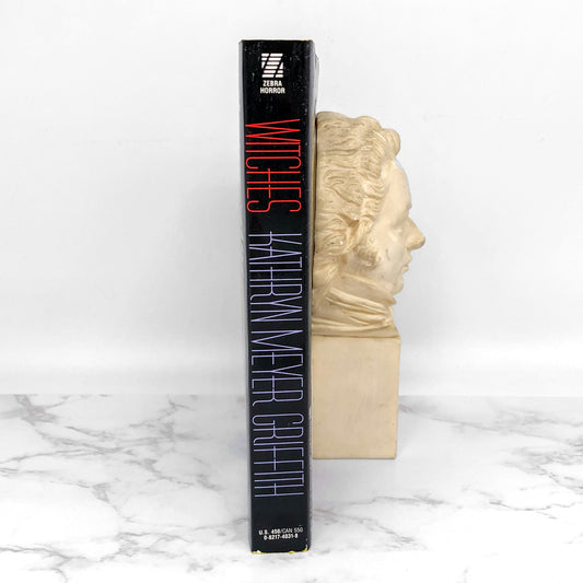 Witches by Kathryn Meyer Griffith [FIRST PRINTING] 1993 ☙ Zebra Horror
