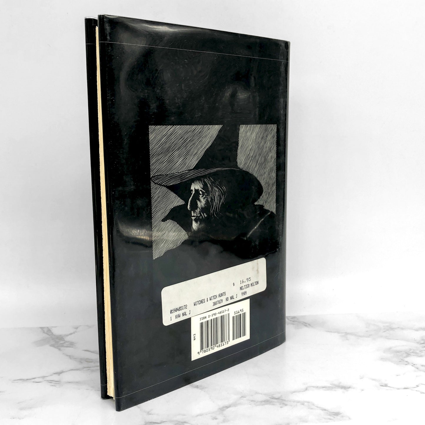 Witches & Witch Hunts: A History of Persecution by Milton Meltzer [FIRST EDITION] 1999