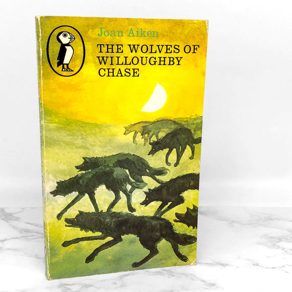 The Wolves of Willoughby Chase by Joan Aiken [1979 U.K. PAPERBACK]