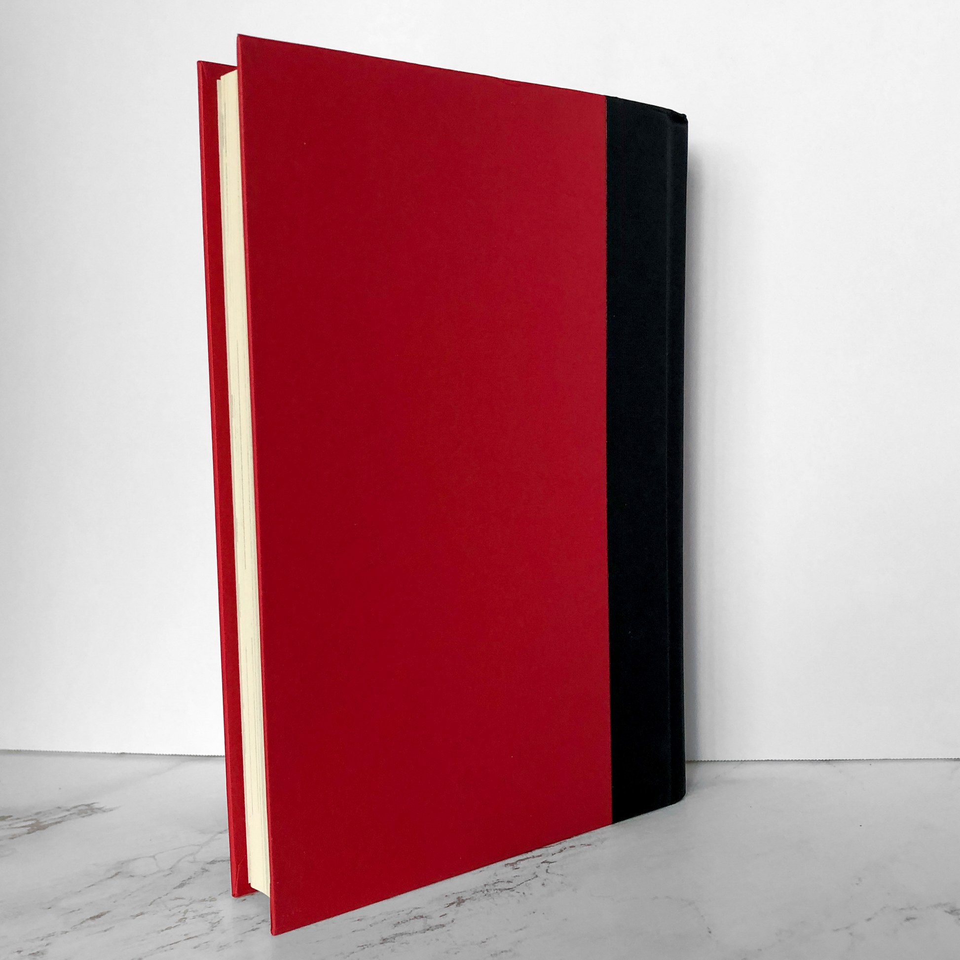 You're on an Airplane by Parker Posey [SIGNED FIRST EDITION / FIRST PRINTING] - Bookshop Apocalypse