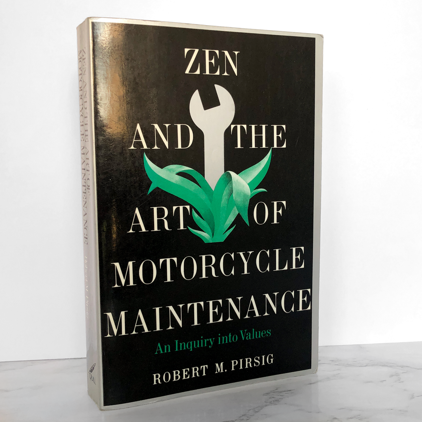 Zen and the Art of Motorcycle Maintenance by Robert M. Pirsig [TRADE PAPERBACK / 1979]